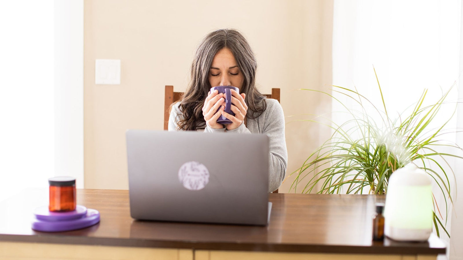 Essential Oils for Focus - Aromatics International